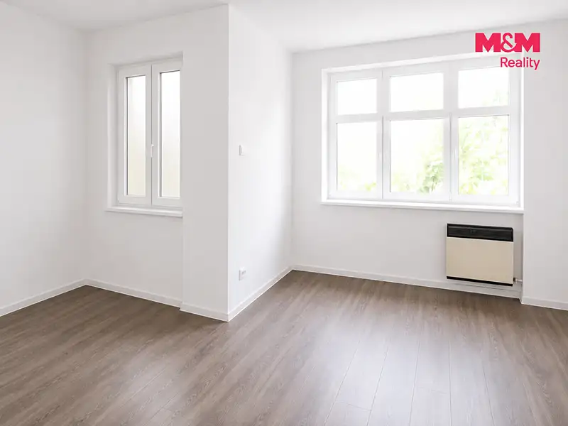 Prodej bytu 1+kk 29 m², Praha – náhled fotky 3
