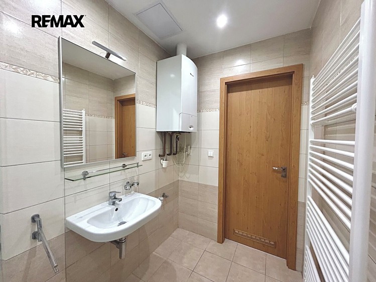 Prodej domu, 450 m² (14 z 20)