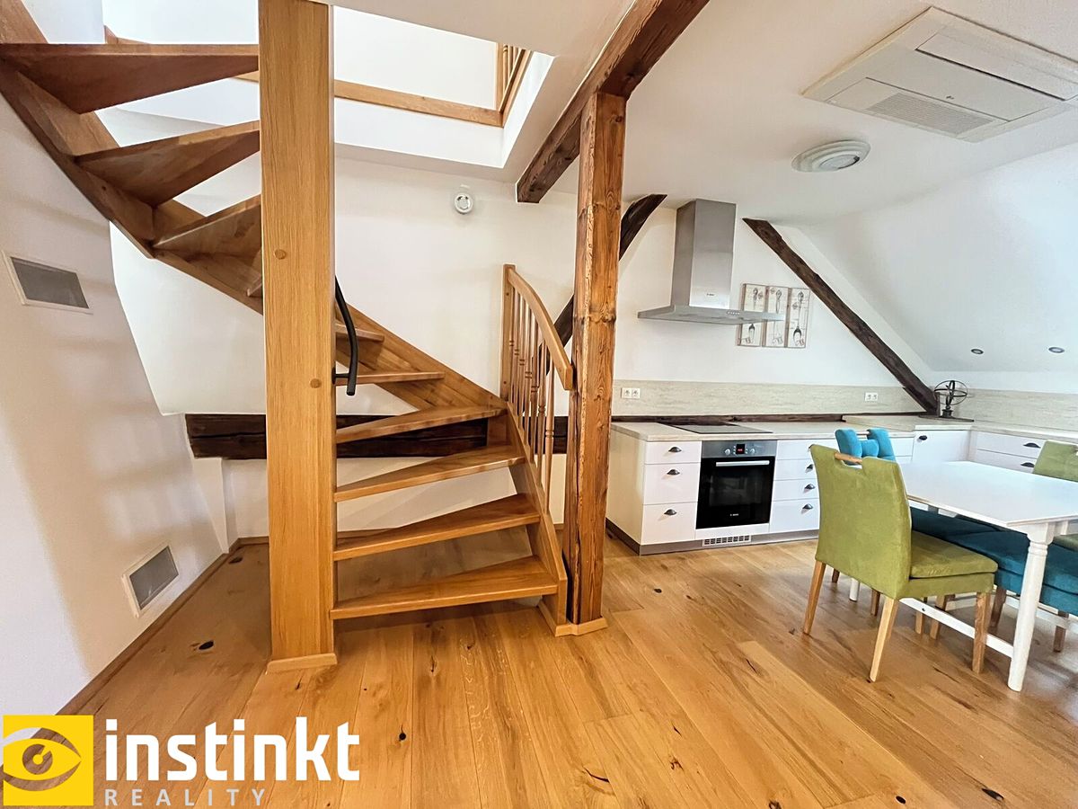 Pronájem bytu 2+kk 98 m² – fotografie 5