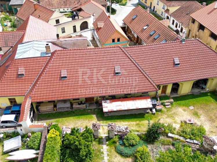 Prodej komerčního prostoru, 1 144 m² (7 z 31)