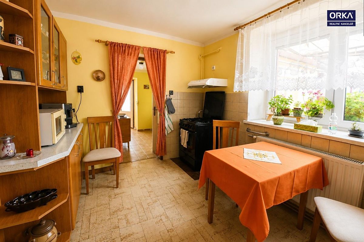 Prodej rodinného domu 150 m², pozemek 782 m² – fotografie 5
