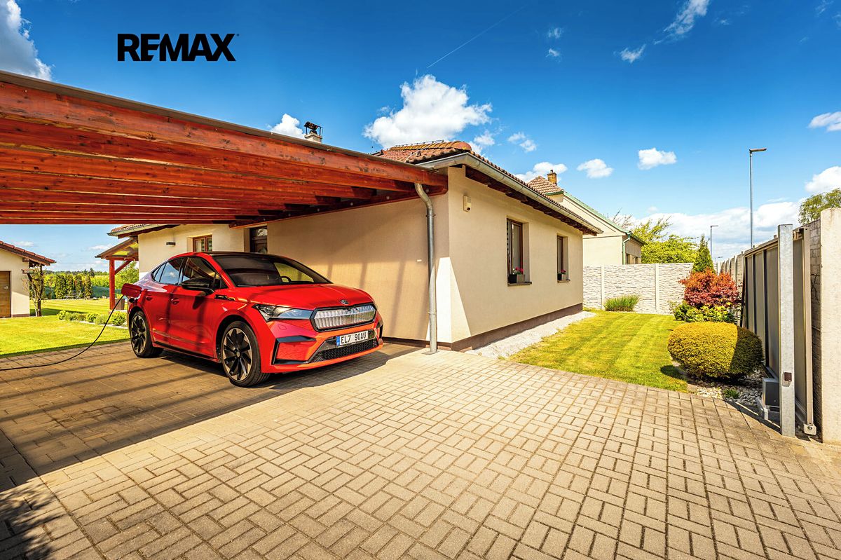 Prodej rodinného domu 134 m², pozemek 1409 m² – fotografie 2