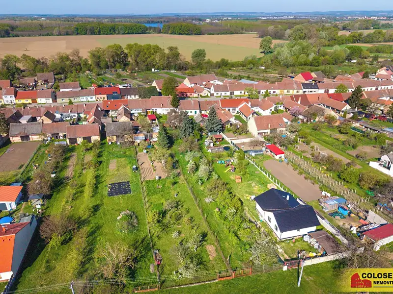 Prodej stavebního pozemku 600 m², Přibice – náhled fotky 3