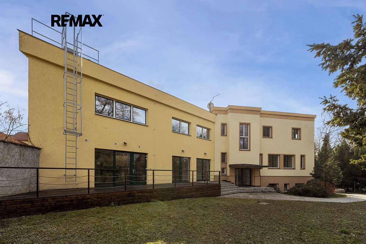 Prodej vily 675 m², pozemek 2791 m² – fotografie 4