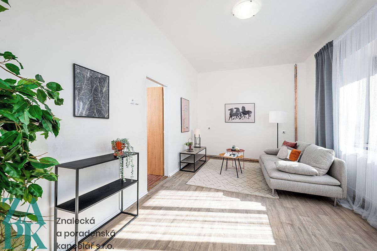 Prodej rodinného domu 166 m², pozemek 331 m² – fotografie 5