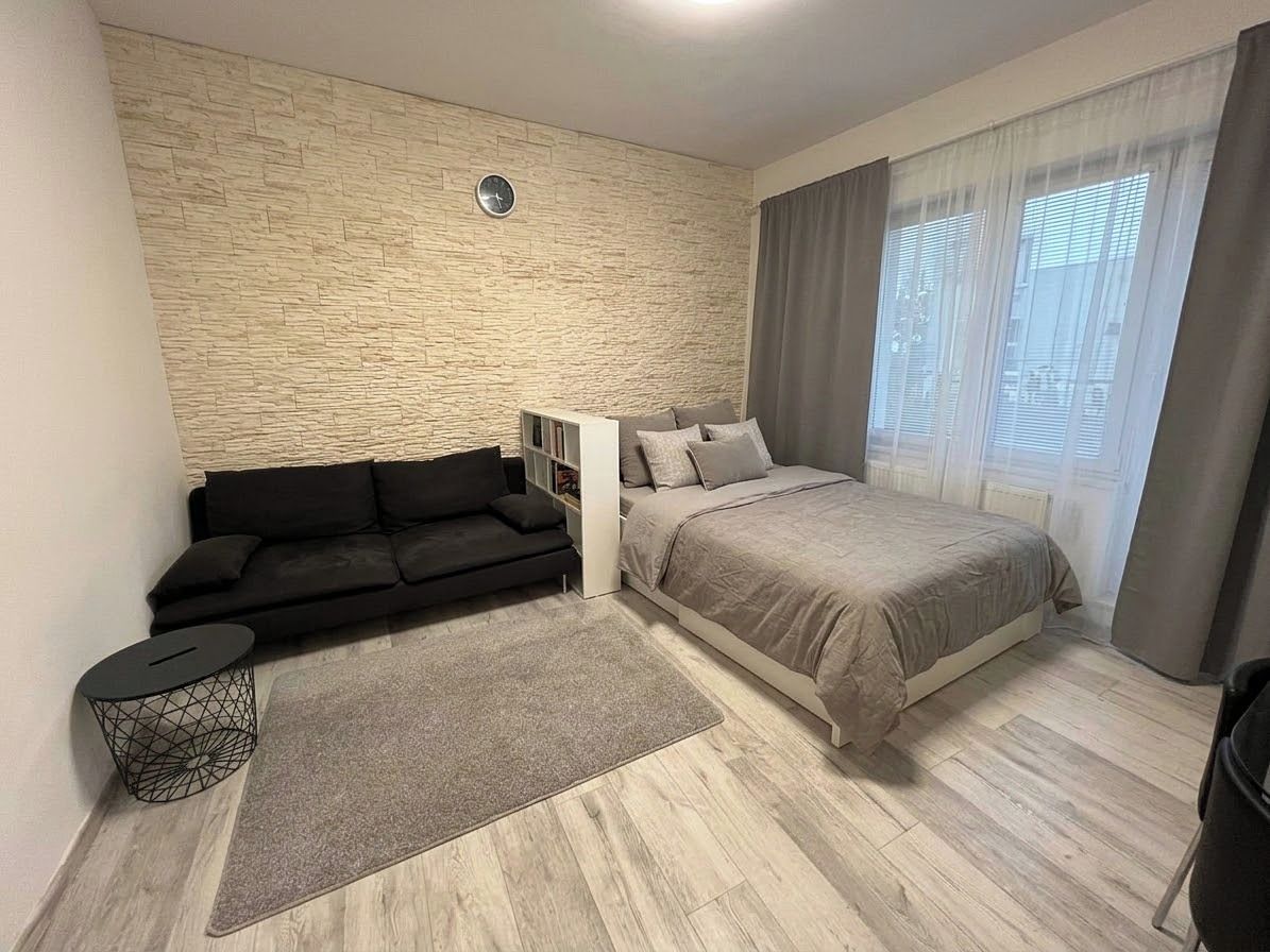 Pronájem bytu 1+kk 36 m² – fotografie 4