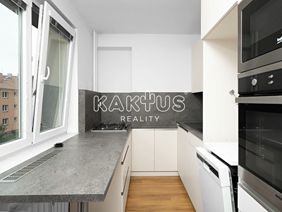 Pronájem bytu 2+1 56 m²