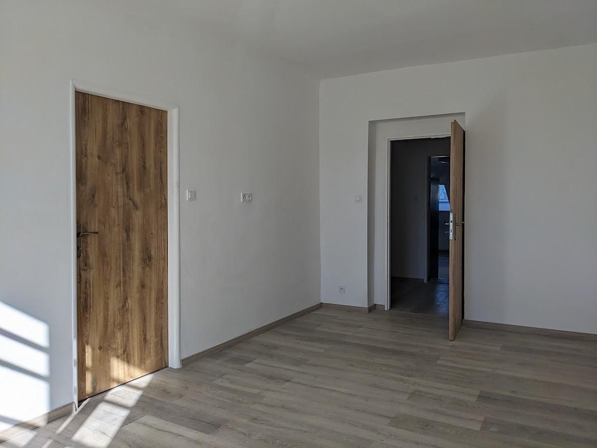 Pronájem bytu 3+kk 86 m² – fotografie 5