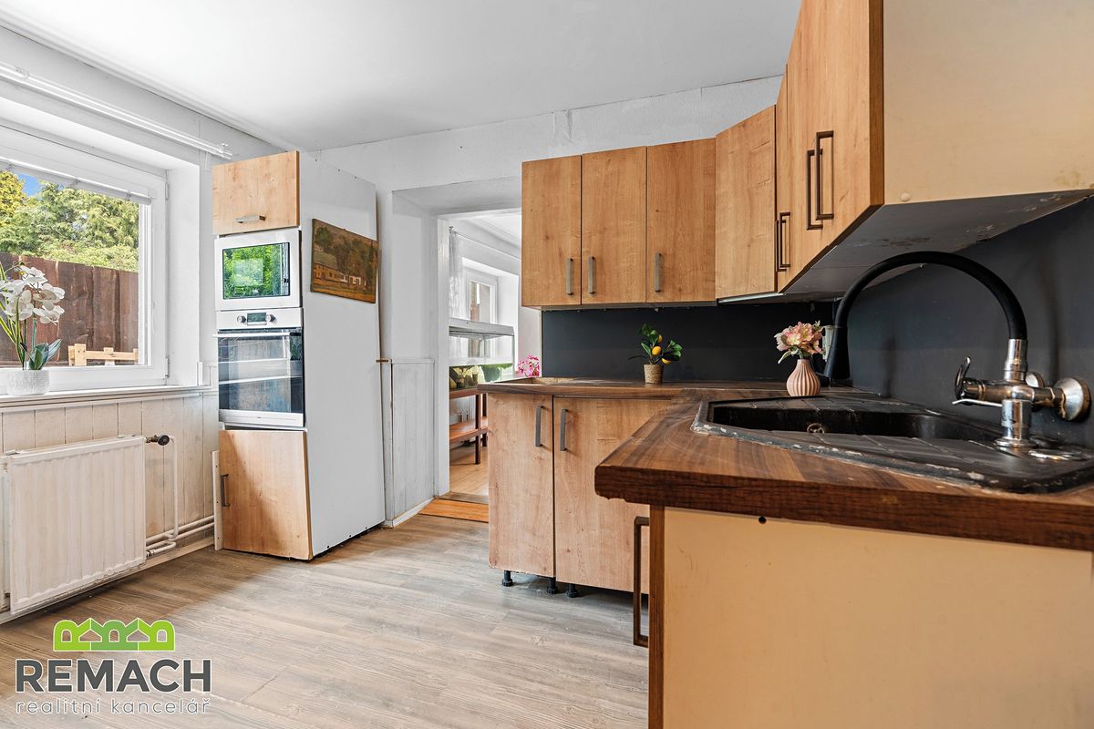 Prodej rodinného domu 99 m², pozemek 671 m² – fotografie 3