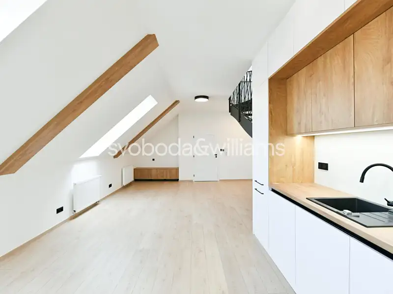 Pronájem bytu 4+kk 108 m², Praha – náhled fotky 3