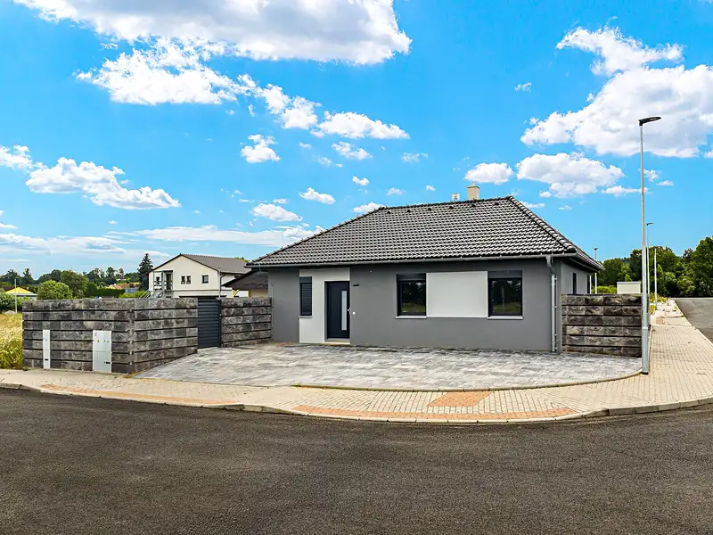 Prodej rodinného domu 83 m², pozemek 570 m², Jindřichův Hradec – náhled fotky 1