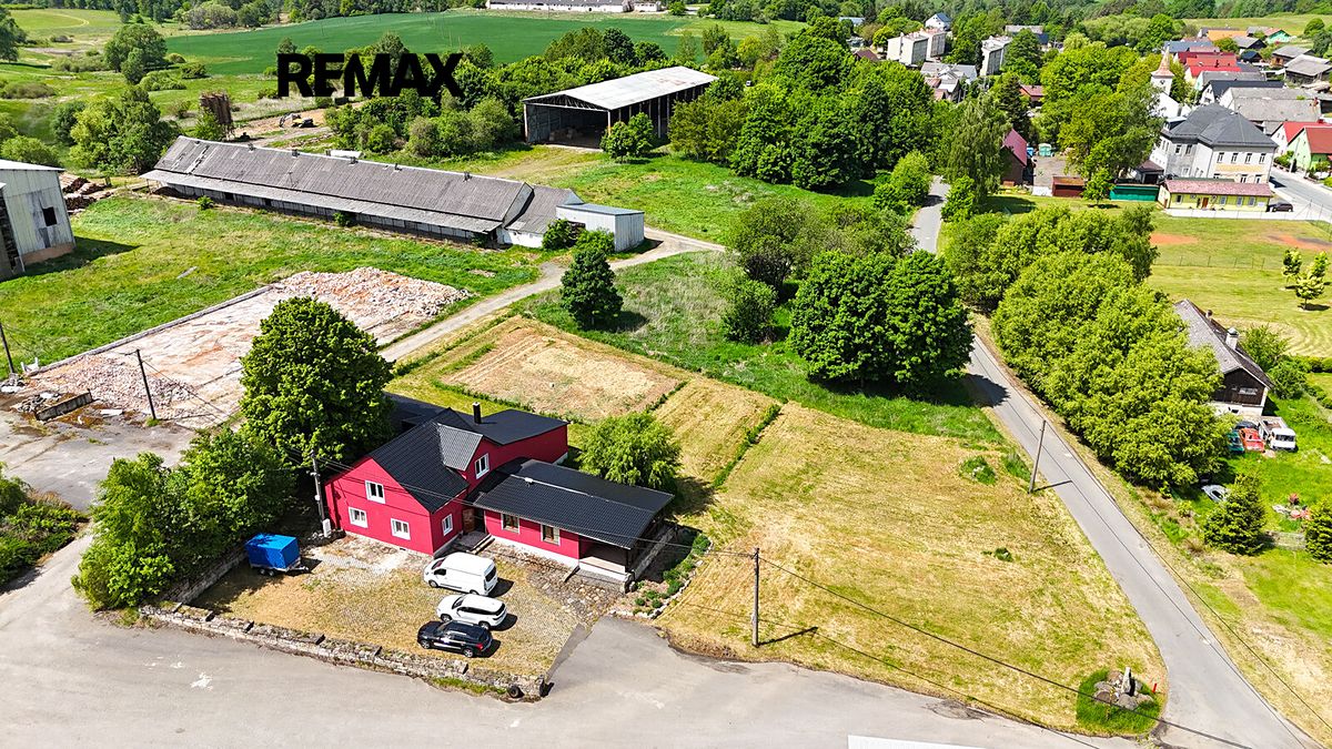 Prodej rodinného domu 350 m², pozemek 2784 m² – fotografie 4