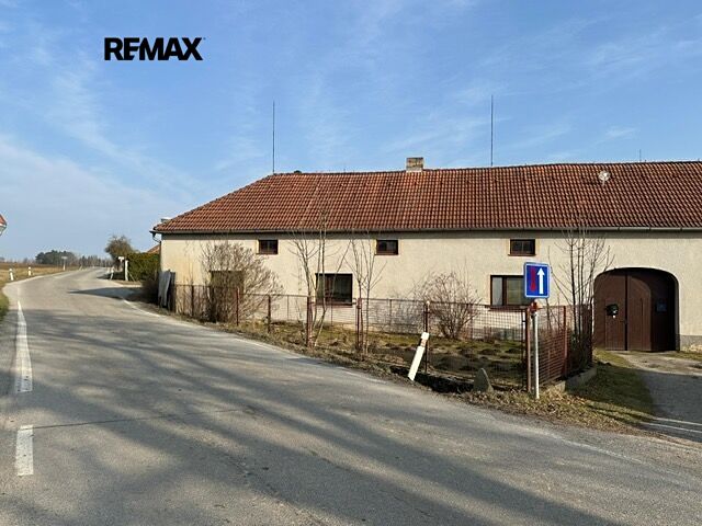 Prodej rodinného domu 90 m², pozemek 1728 m²