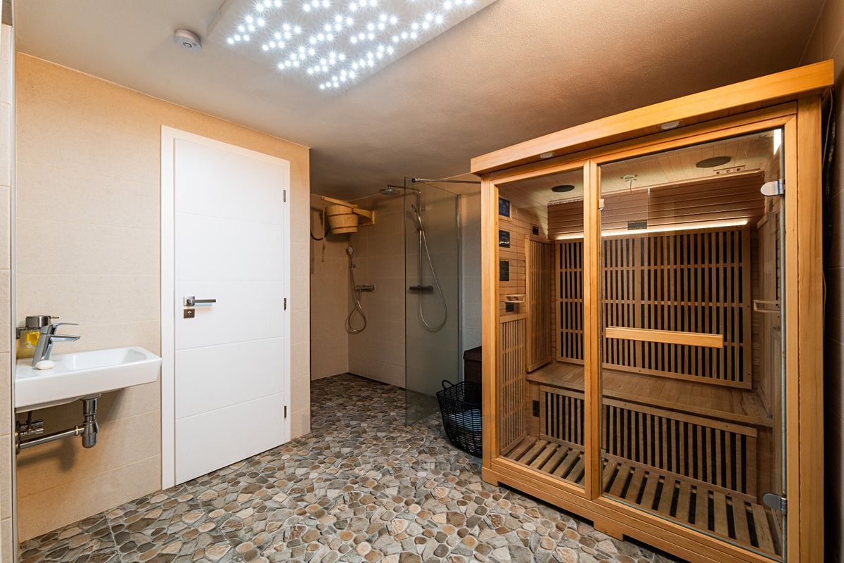 Prodej komerční nemovitosti 28 m²