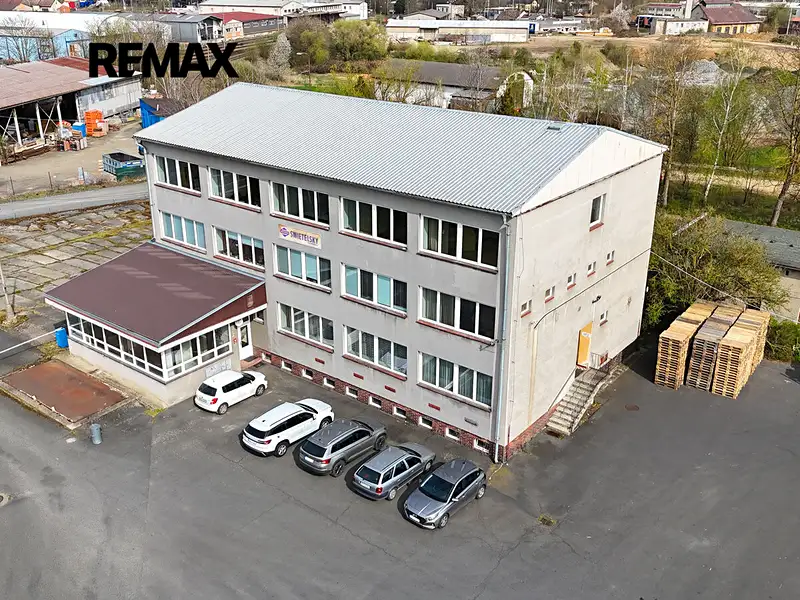 Prodej kanceláře 1200 m², Domažlice – náhled fotky 1
