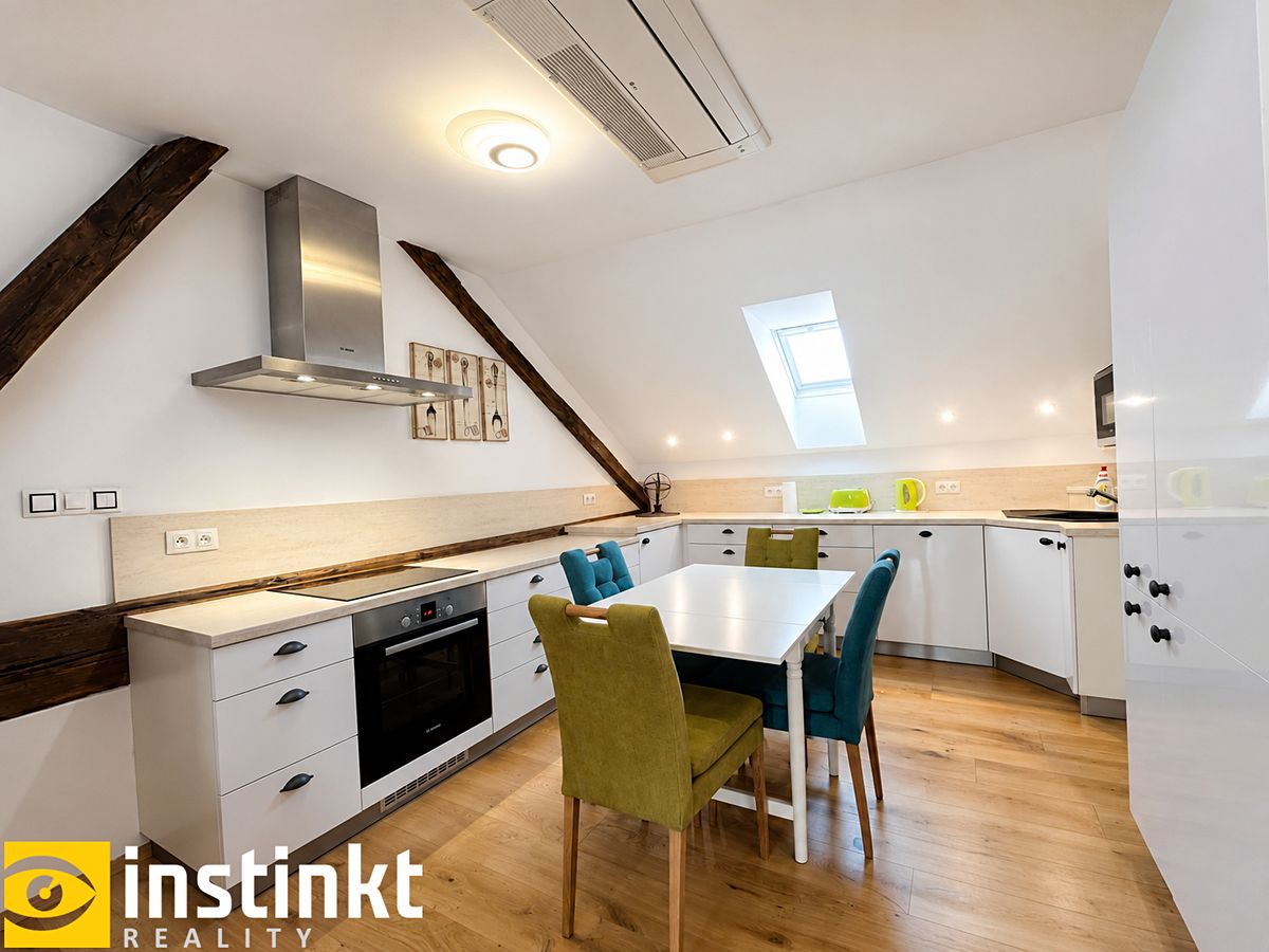 Pronájem bytu 2+kk 98 m²