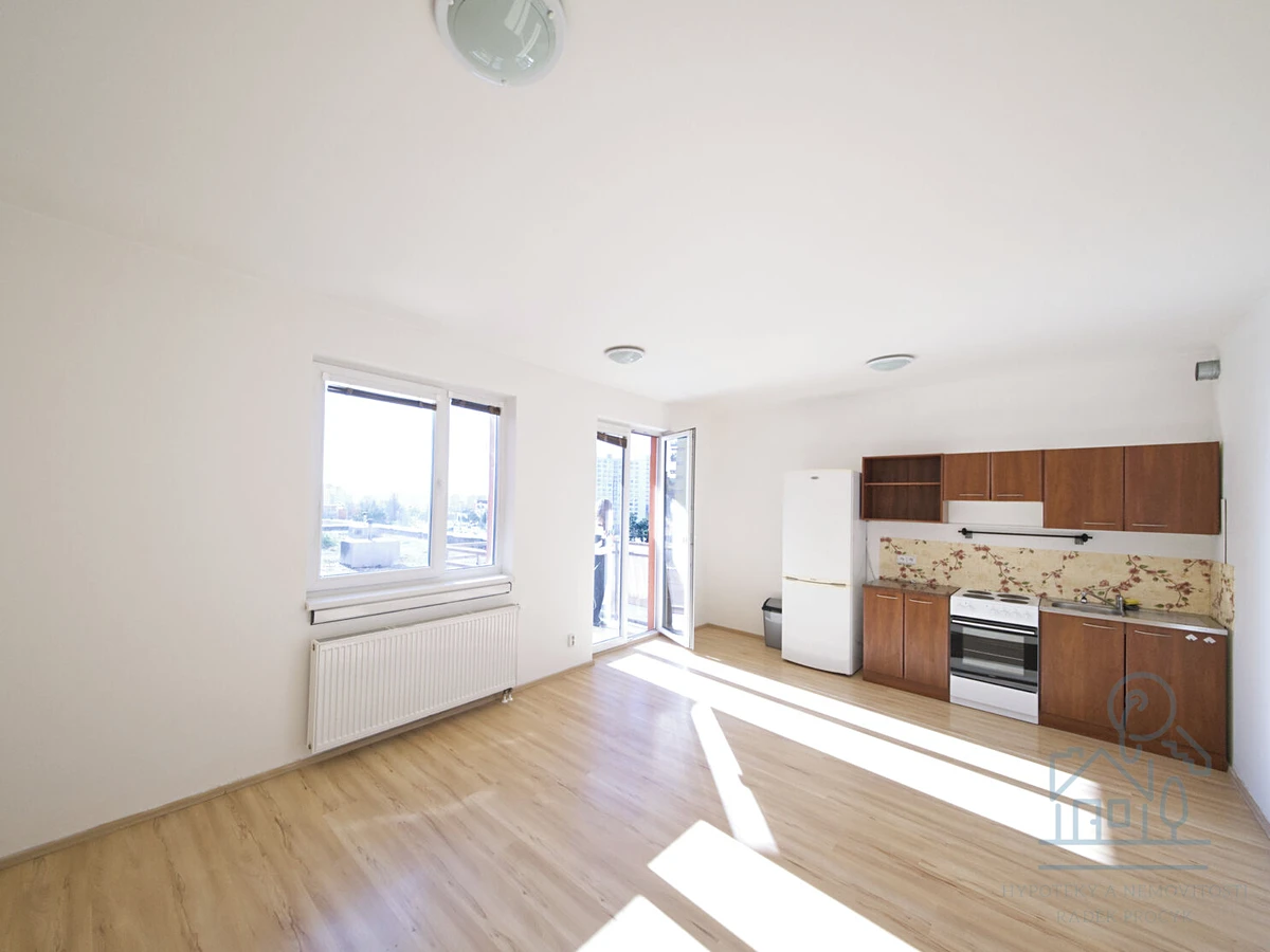 Pronájem bytu 1+kk 32 m², U Kamýku, Praha - Kamýk