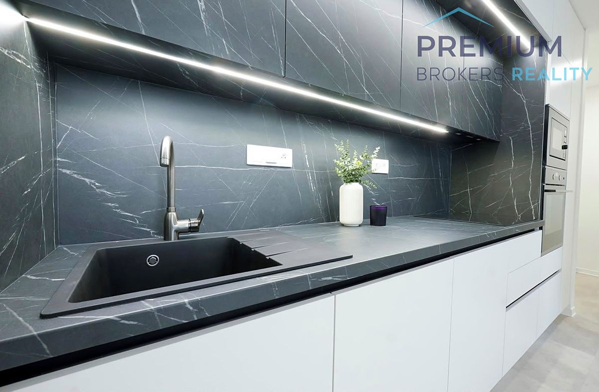 Pronájem bytu 2+kk 39 m² – fotografie 2