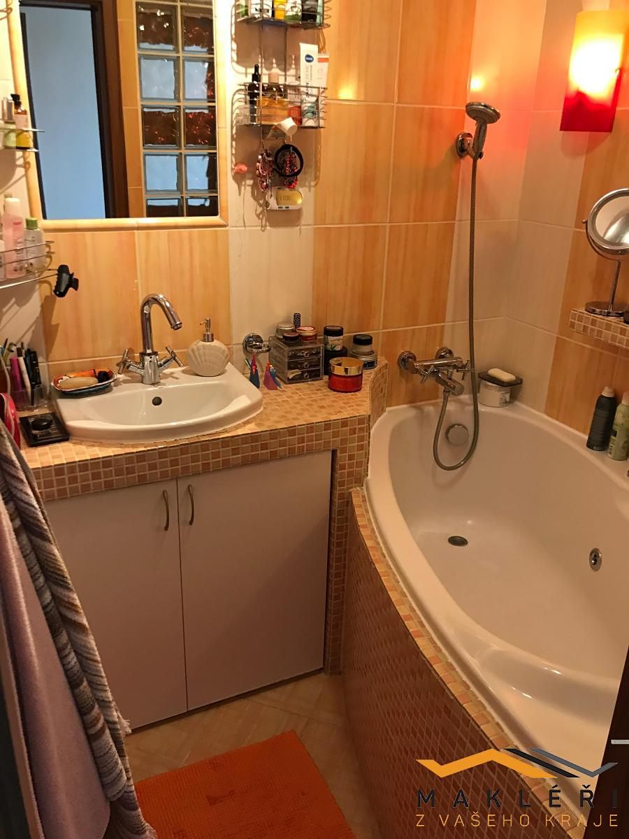 Pronájem bytu 4+1 82 m² – fotografie 4