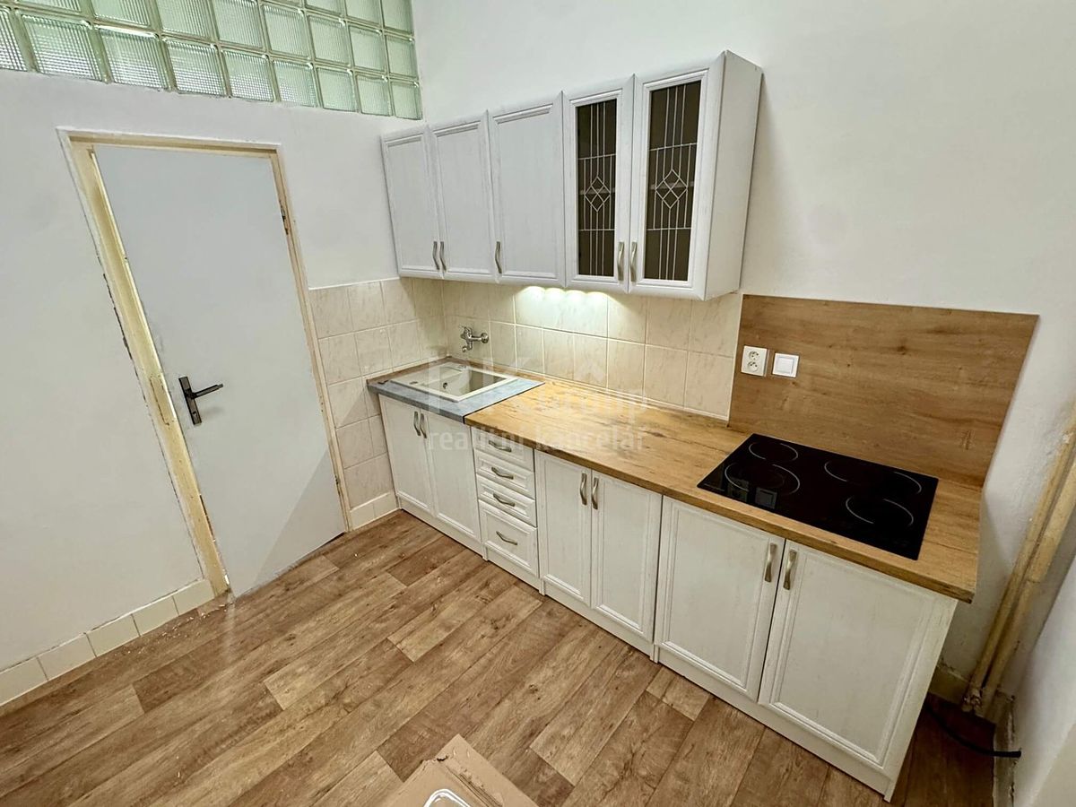 Pronájem bytu 1+1 32 m² – fotografie 3