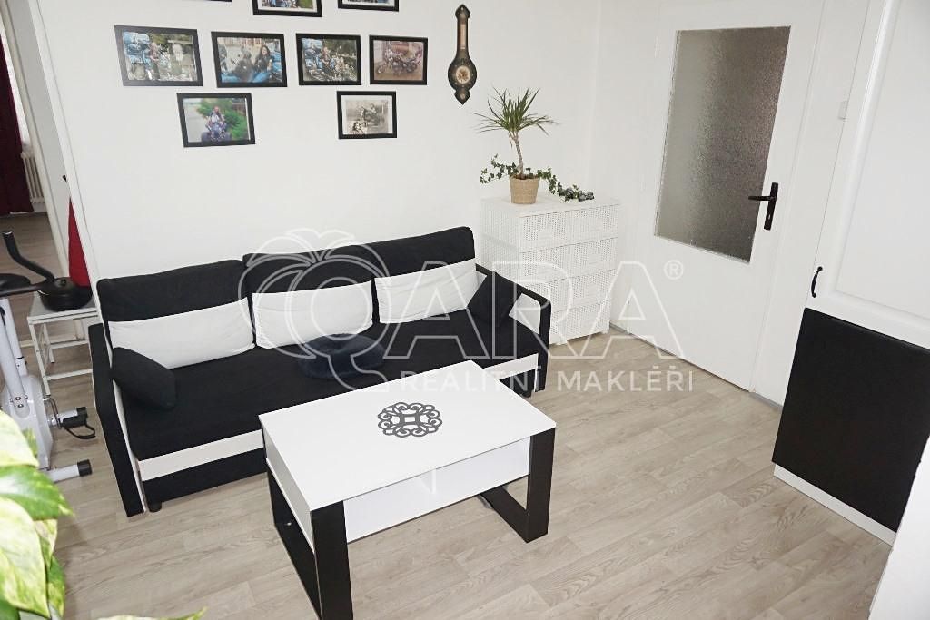 Prodej rodinného domu 92 m², pozemek 692 m² – fotografie 4