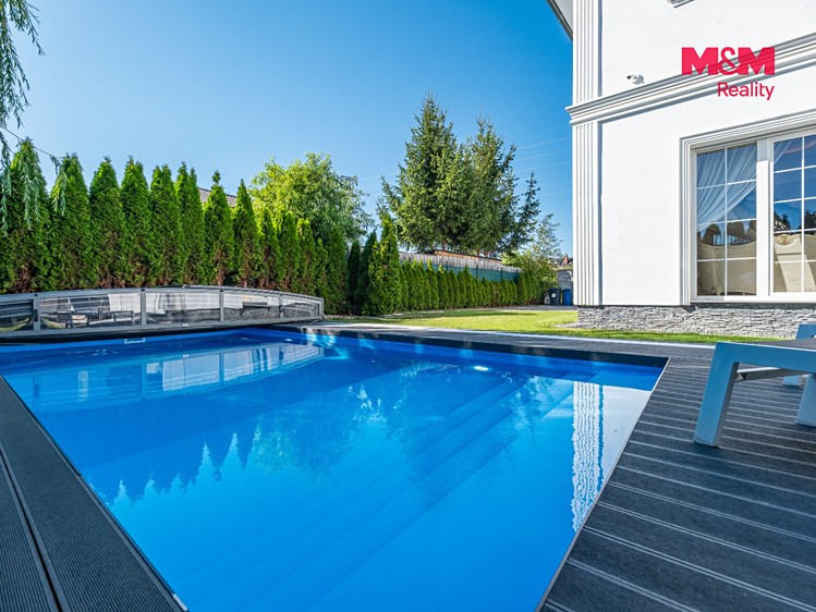 Prodej komerčního prostoru, 356 m² (29 z 30)