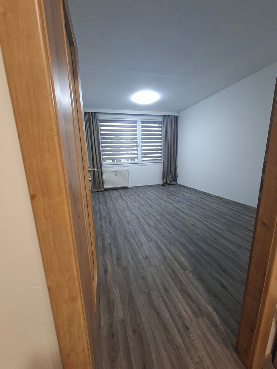 Pronájem bytu 2+1 60 m² – fotografie 4