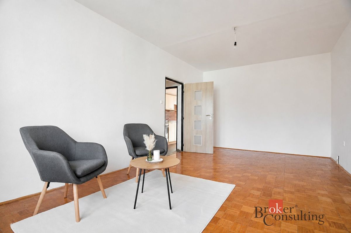 Pronájem bytu 2+1 59 m² – fotografie 2