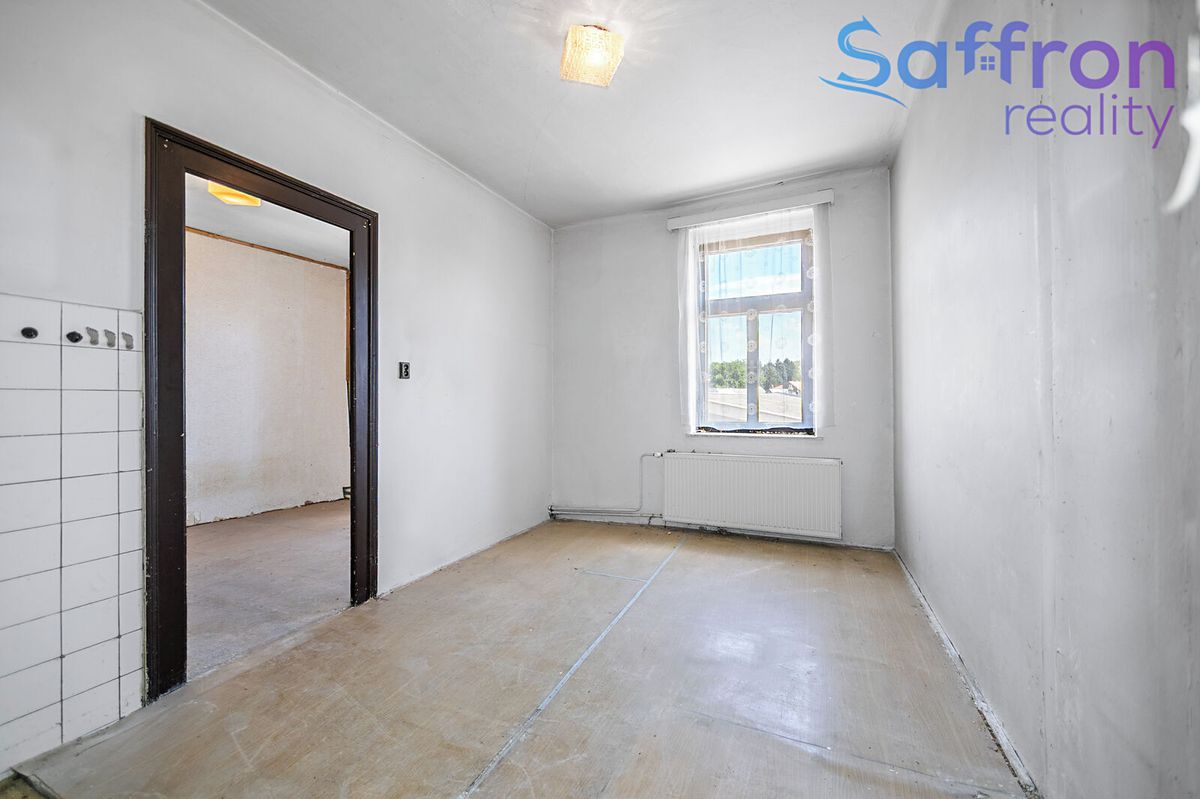 Prodej rodinného domu 270 m², pozemek 234 m² – fotografie 4