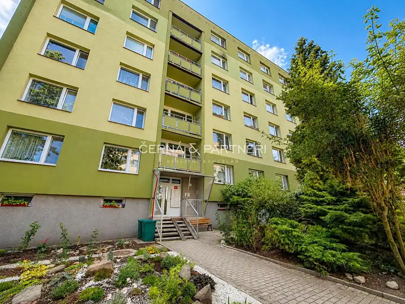 Prodej bytu 3+1 64 m², Chlumec – náhled fotky 1