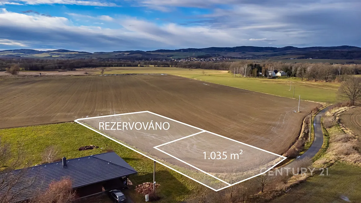 Prodej stavebního pozemku 1035 m²