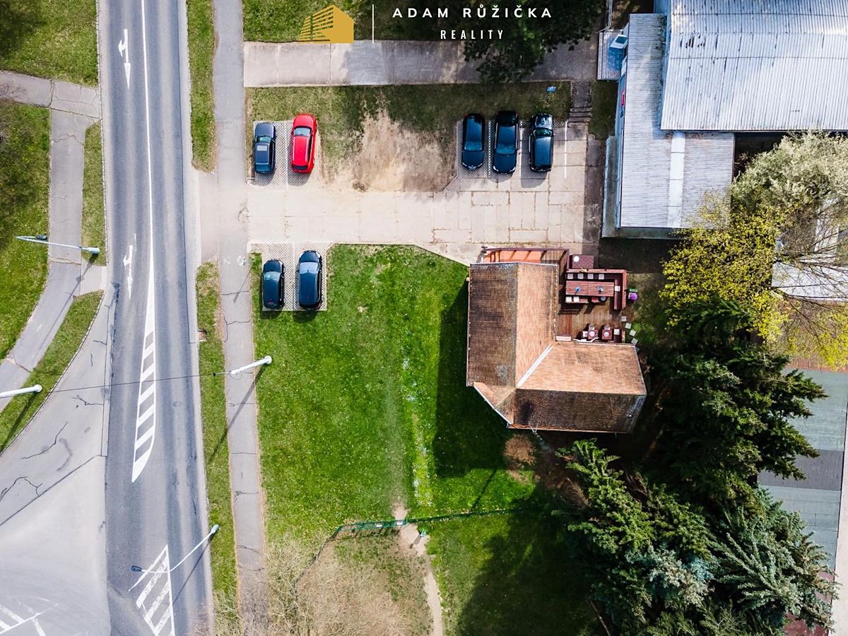 Prodej obchodního prostoru 98 m² – fotografie 4