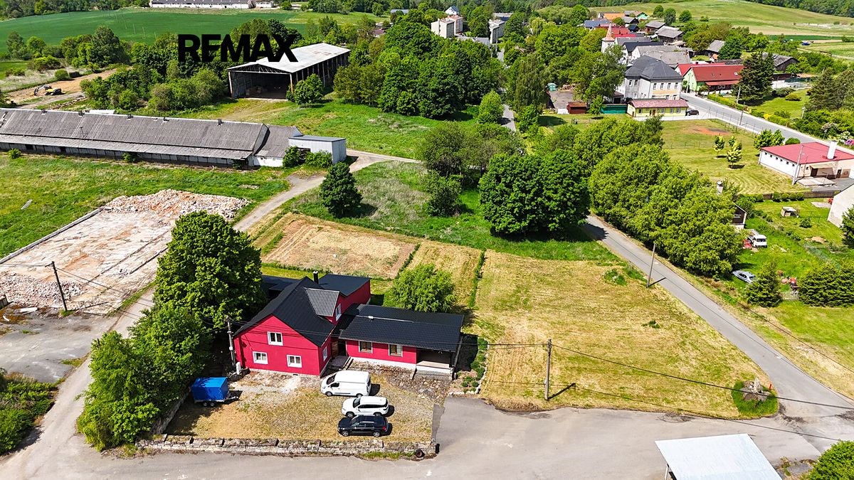 Prodej rodinného domu 350 m², pozemek 2784 m² – fotografie 3