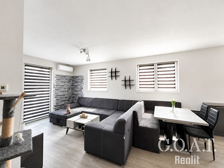 Prodej bytu 4+kk, 74 m² (5 z 28)
