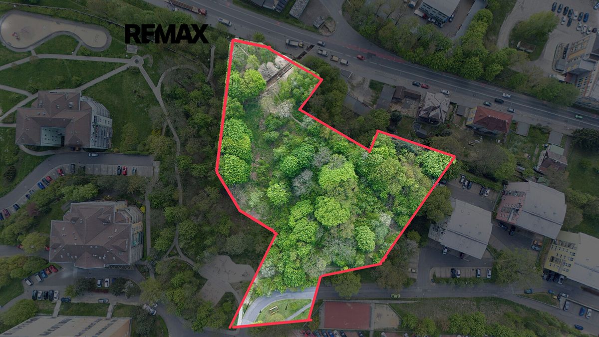 Prodej pozemku 8104 m²