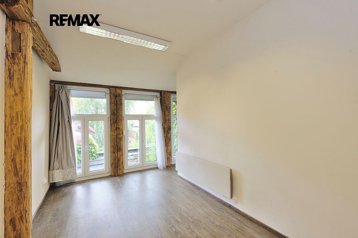 Pronájem kanceláře 46 m² – fotografie 2
