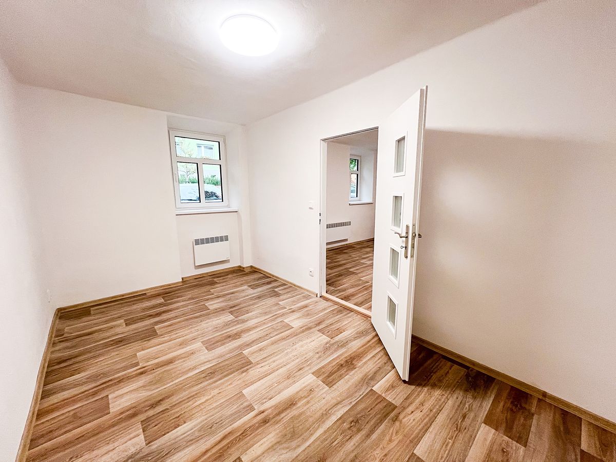 Pronájem bytu 2+1 51 m² – fotografie 2