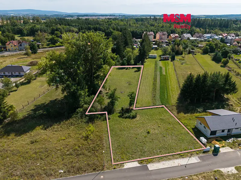 Prodej stavebního pozemku 1509 m², Třebeň – náhled fotky 1