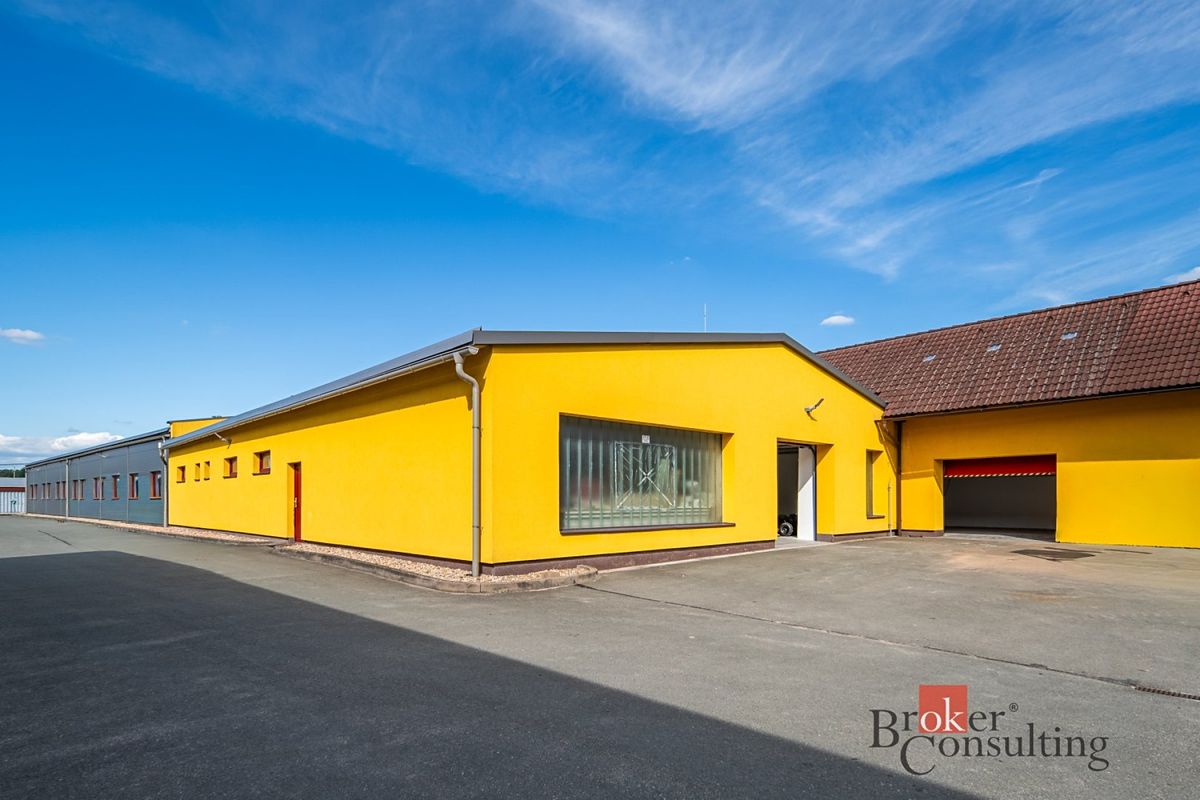 Pronájem výrobní haly, prostoru 435 m²