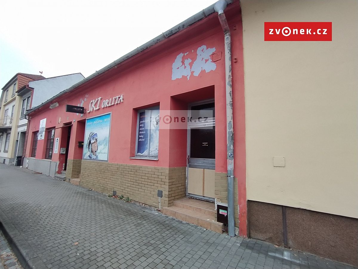 Pronájem obchodního prostoru 140 m² – fotografie 2