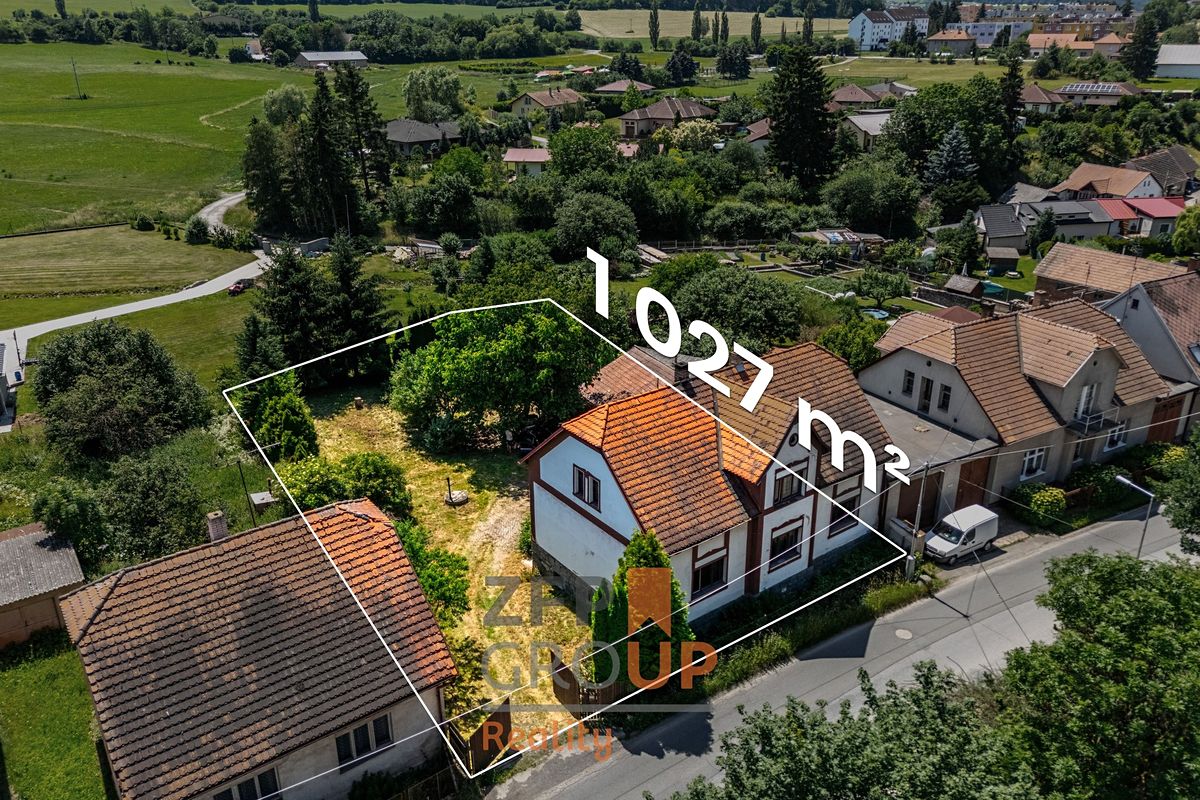 Prodej rodinného domu 300 m², pozemek 1027 m² – fotografie 3