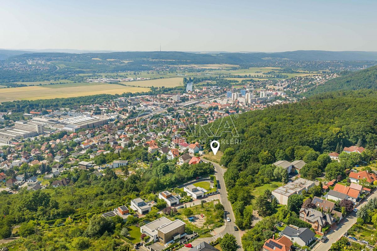 Prodej stavebního pozemku 947 m² – fotografie 3