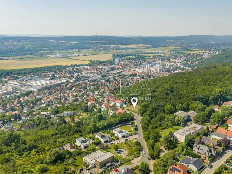 Prodej stavebního pozemku 947 m², Praha – náhled fotky 3
