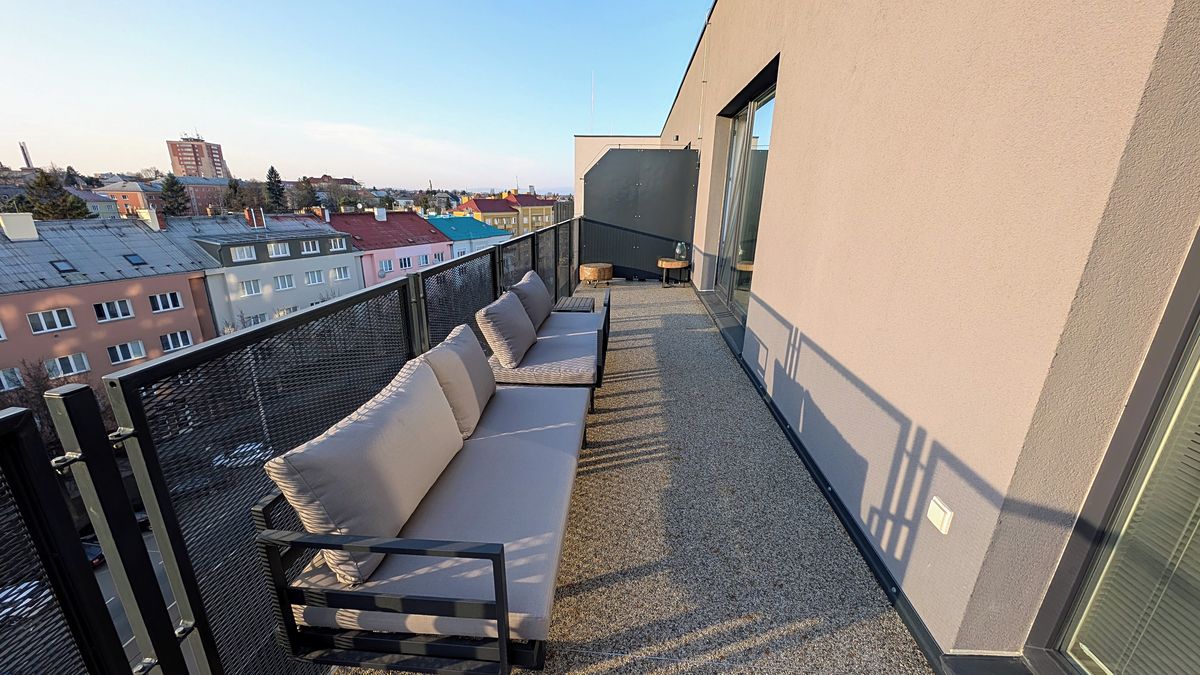 Pronájem bytu 2+kk 53 m² – fotografie 2