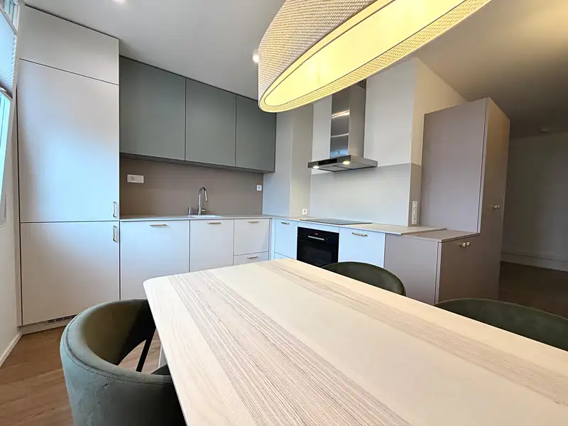 Prodej bytu 3+1 76 m², Praha – náhled fotky 2