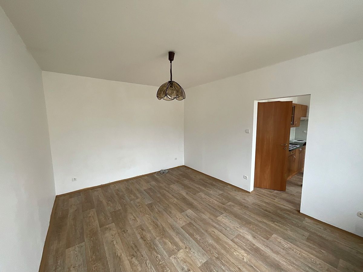 Pronájem bytu 2+1 45 m² – fotografie 5