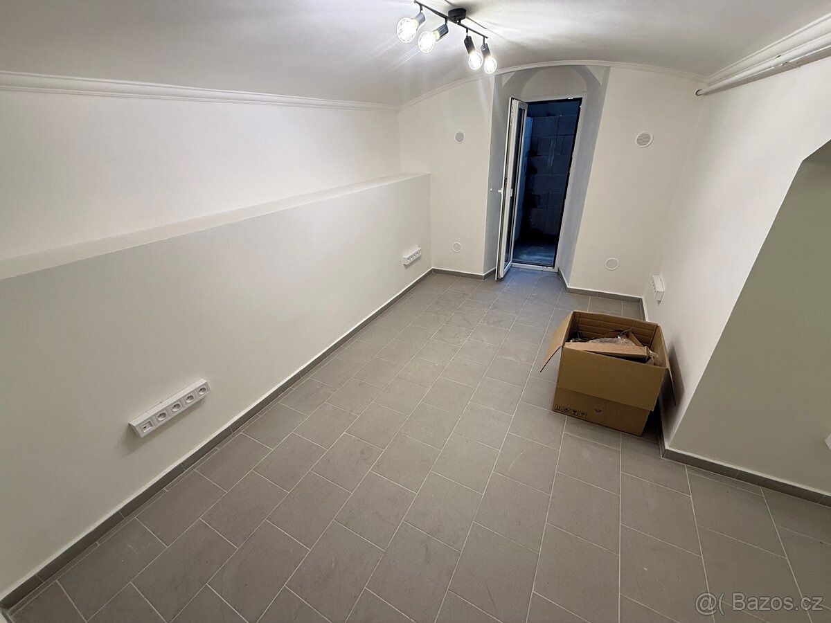Prodej kanceláře 35 m² – fotografie 5