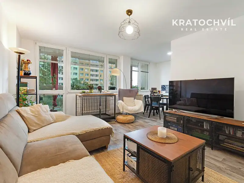 Prodej bytu 3+kk 70 m², Praha – náhled fotky 1