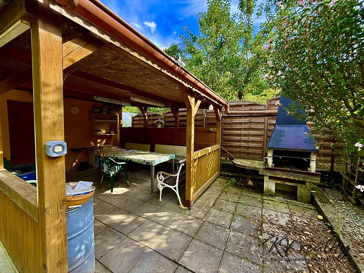 Prodej rodinného domu 195 m², pozemek 518 m² – fotografie 3