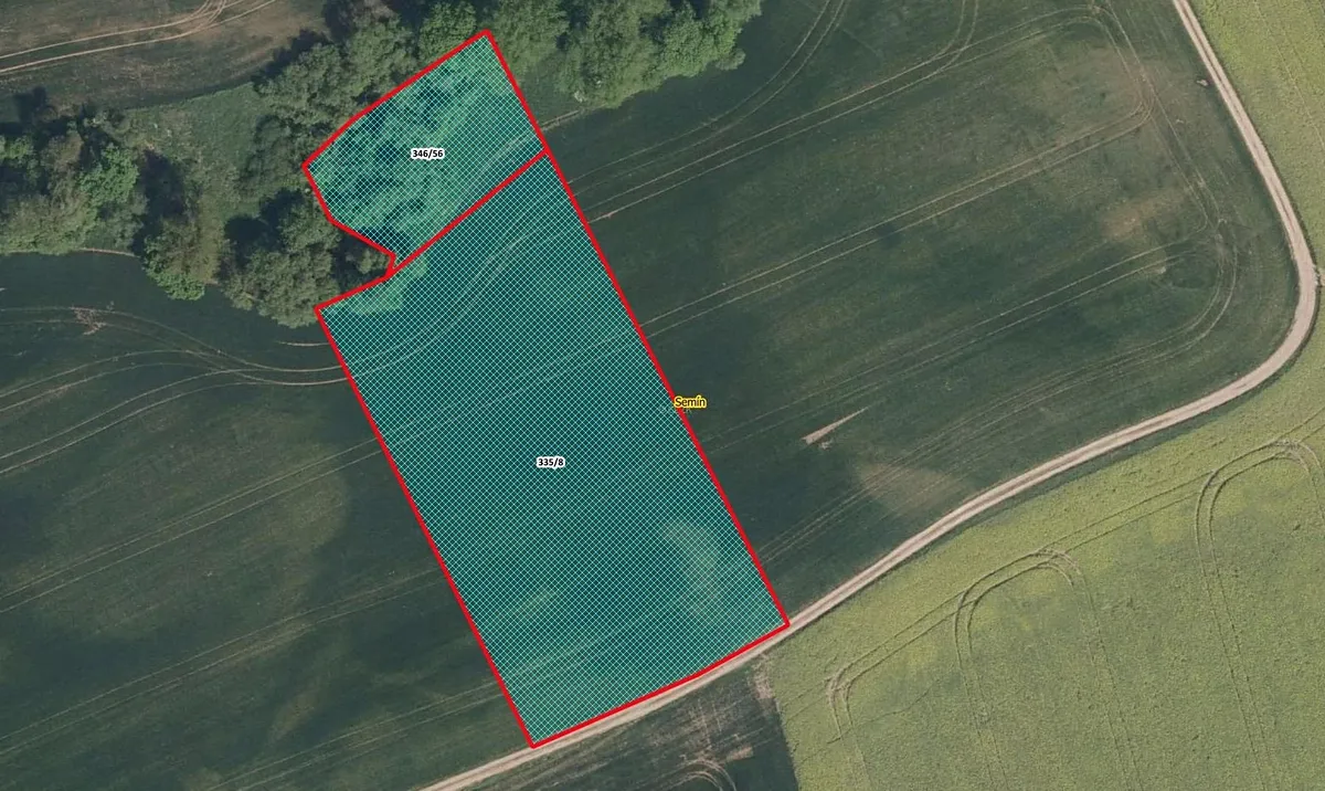 Prodej podílu 1/2 pole 4639 m²